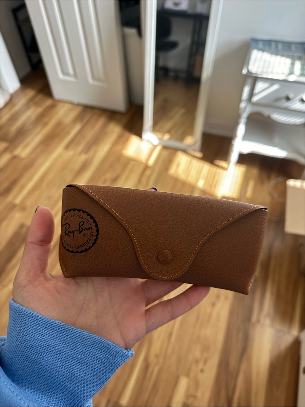 Ray-Ban Tan Brown Leather Sunglasses Case